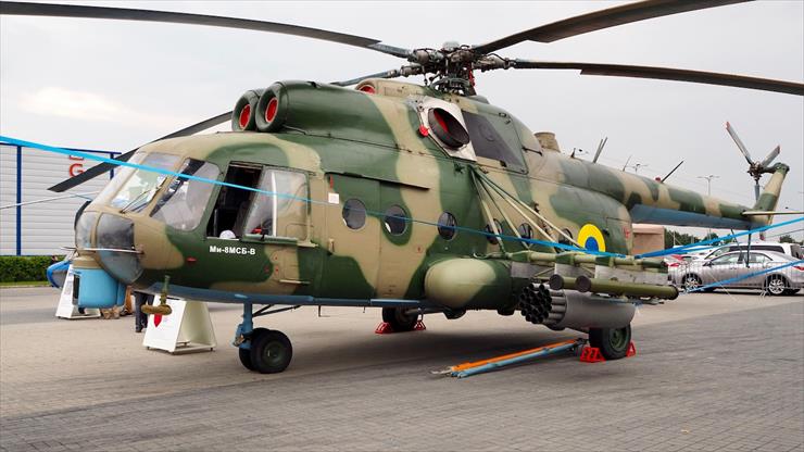 Wojna Ukraińsko-Rosyjska 2022-2024 Uzbrojenie - Mi-8MSB-W prezentowany w Kielcach.jpg
